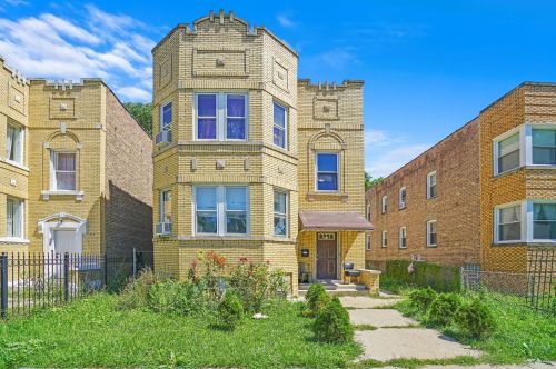 6931 Paulina St, Chicago, IL 60626-3205