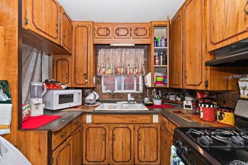 4389 Avon St, Riverside CA  92509-3108 exterior