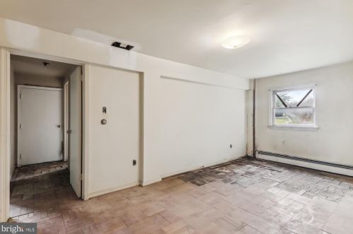 211 Ednor Rd, Silver Spring MD 20905-5134 exterior