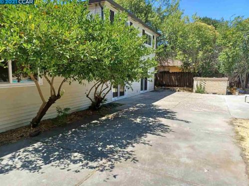 1772 Elmhurst Ln, Concord CA  94521-2017 exterior