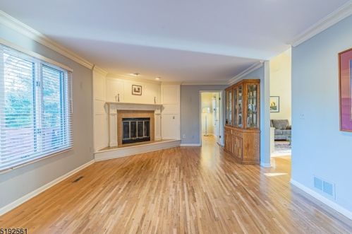 4 Theodore Dr, Dover NJ  07869-1913 exterior