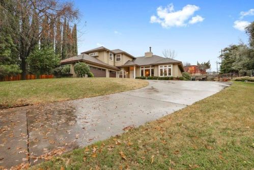 12049 Rodden Rd, Valley Home, CA 95361-8782