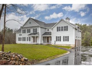 6 Old Manchester Rd, Amherst, NH 03031-1723