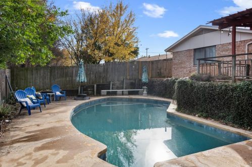 1813 Muse St, Fort Worth TX  76112-3421 exterior