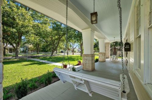 1408 Olive St, Georgetown, TX 78626-7133
