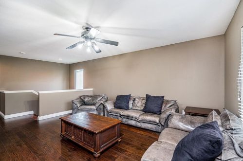 2121 Chateau Ct, Chula Vista CA  91913-3161 exterior