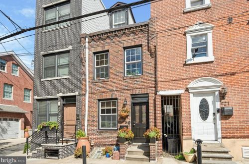 923 Lawrence St, Philadelphia, PA 19123-1439