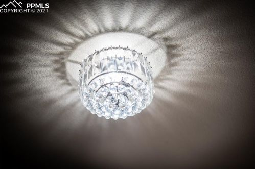 1102 Ptarmigan Dr, Woodland Park CO 80863-8004 exterior