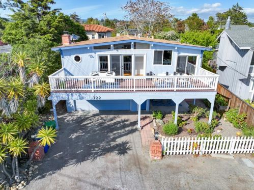 722 Seacliff Dr, Aptos, CA 95003-3575