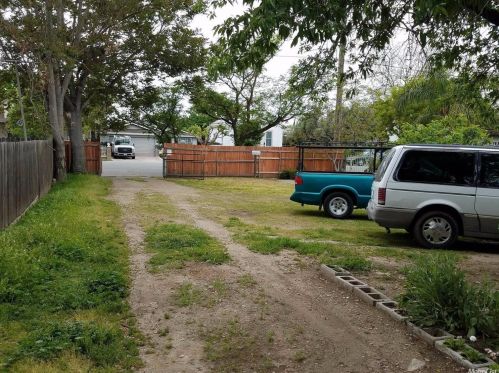926 Commerce St, Stockton, CA 95206-1208