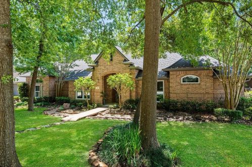 3505 Falcon Way, Conroe TX  77304-4880 exterior