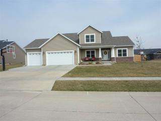 855 Stonebridge Cir, Park View, IA 52748-2202