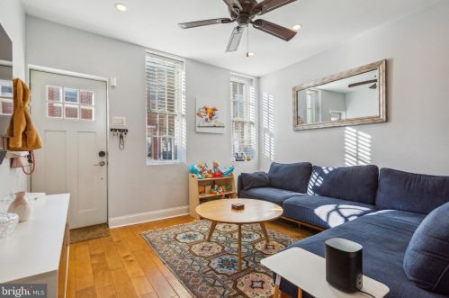 833 Livingston St, Philadelphia, PA 19125-3516