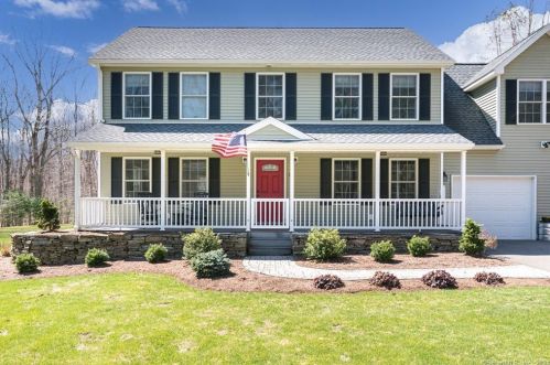 56 Trowbridge Rd, Coventry, CT 06238-1526