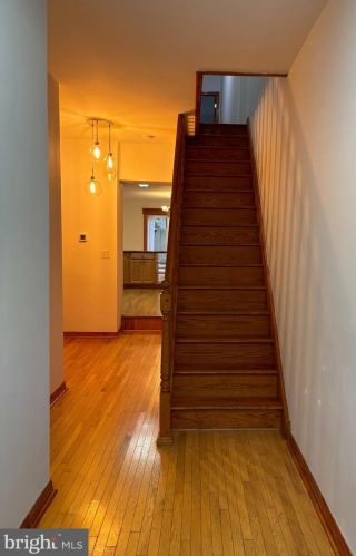 1821 Christian St, Philadelphia, PA 19146-1833