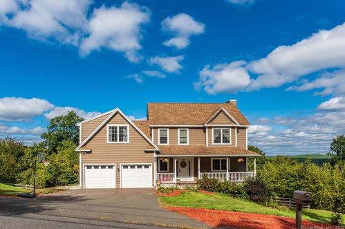 460 Skokorat Rd, Beacon Falls, CT 06403-1456
