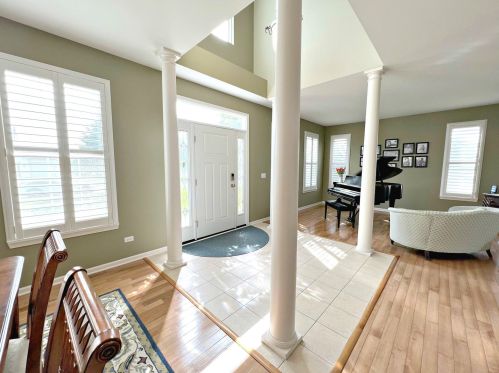 2801 Haydn St, Bull Valley, IL 60098-8053