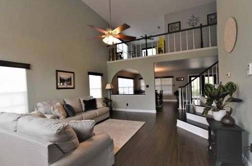 1098 Wesley Ln, Leo, TX 78947-9809