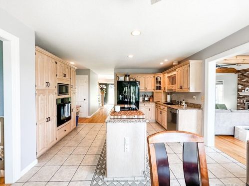 43 Upper Downs Dr, Killingly CT  06239-3220 exterior