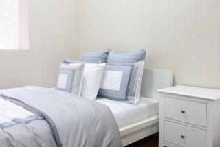 1030 Green St, Pasadena CA  91106-2406 exterior