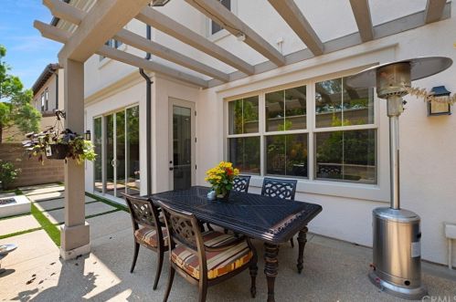 57 Crestwick, Irvine CA  92620-7306 exterior