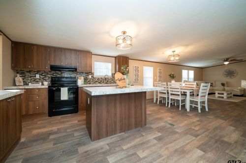 2396 Blocker Rd, Marshall TX 75672-3720 exterior