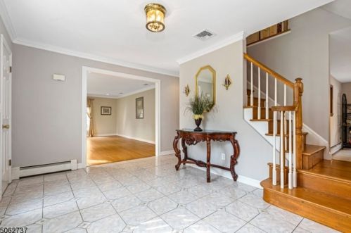 7 Cobblestone Ln, Annandale, NJ 08801-2024