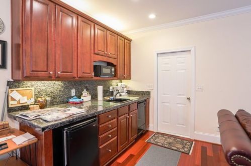 1123 Mcmillan St, Atlanta GA  30318-5414 exterior