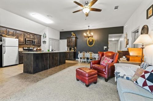 206 3 St, Valley View TX 76272-5403 exterior