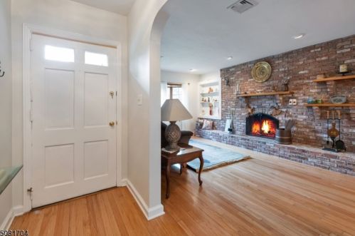 6 Dellwood Ave, Morristown, NJ 07960-5037
