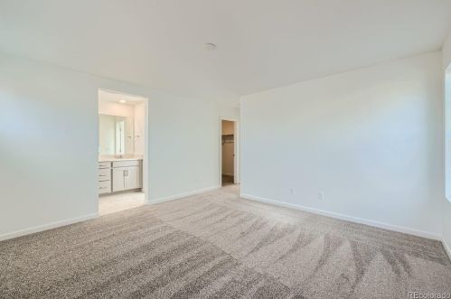 23949 34th Ave, Denver CO  80019-5918 exterior