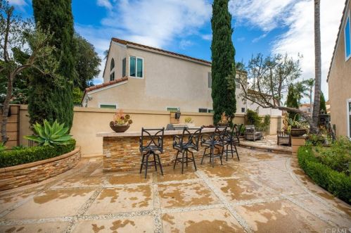 1 Salina, Irvine CA  92614-5388 exterior