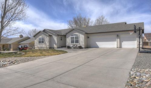 429 Archer Dr, Pueblo, CO 81007-2815