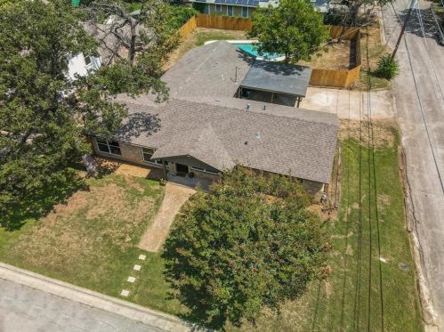 3025 Major St, Fort Worth TX  76112-7222 exterior