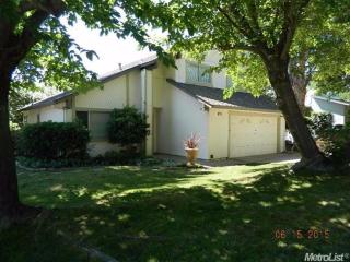 6201 Dark Star Way, Citrus Heights, CA 95662-3804