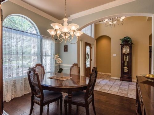 10 Butterfly Pl, Austin, TX 78738-1344