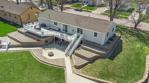 700 Dewey St, Jackson, MN 56143-1248