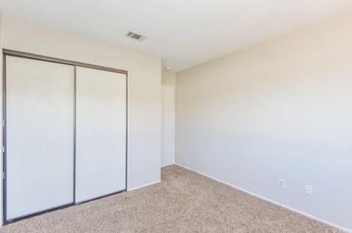 11211 Green Arbor Dr, Riverside CA  92505-2532 exterior