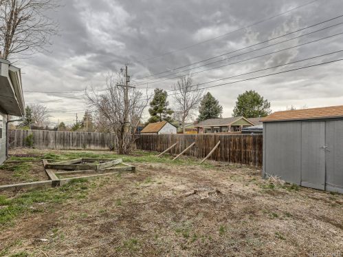 697 Evanston St, Aurora CO 80014-1543 exterior