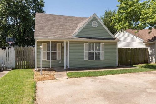 2103 Aline Ct, Springdale, AR 72762-2596