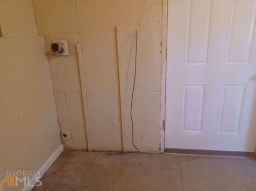 5786 Deerfield Trl, Atlanta GA  30349-3716 exterior