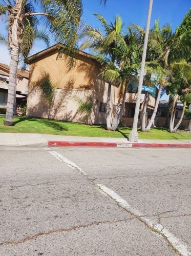 4975 Southern Ave, South Gate, CA 90280-3443