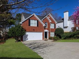 828 Eagle Glen Xing, Holly Springs, GA 30189-6958