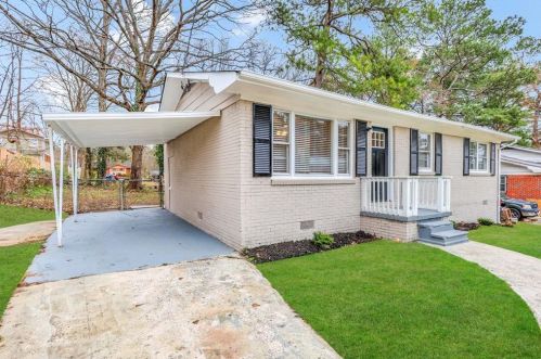 3512 Eisenhower Cir, Atlanta GA  30354-3406 exterior