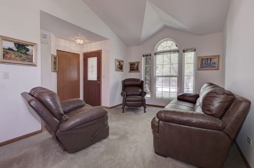 2224 Ashbrook Ln, Plainfield, IL 60586-5337