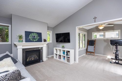 989 Farrell St, Saint Paul MN  55119-5203 exterior