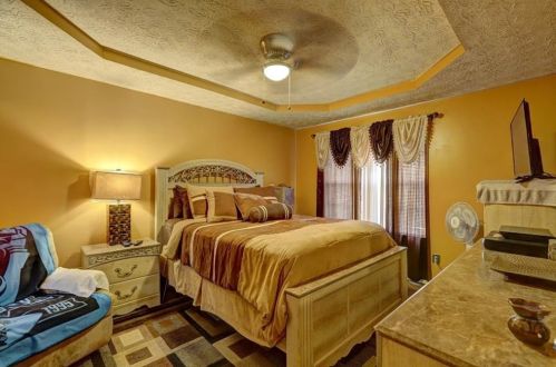 6786 Bent Crk Dr, Rex GA 30273-2100 exterior