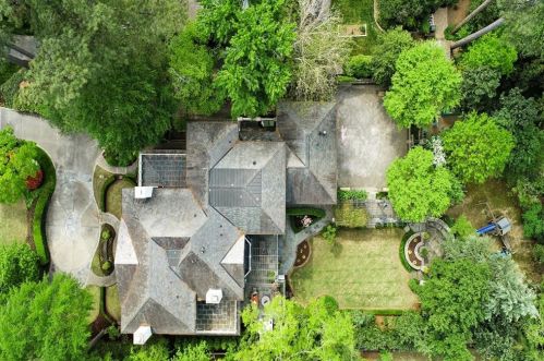 62 Brookhaven Dr, Atlanta GA  30319-1143 exterior