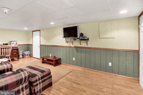 774 Broadway, Hanover PA 17331-2503 exterior