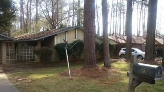 290 Flagstone Dr, Atlanta GA  30331-4314 exterior